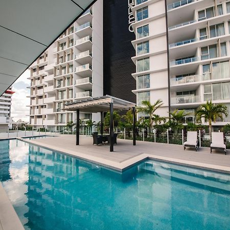 Empire Apartment Hotel Рокхемптън Екстериор снимка